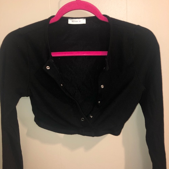 Long sleeve black button up crop top - Picture 3 of 3